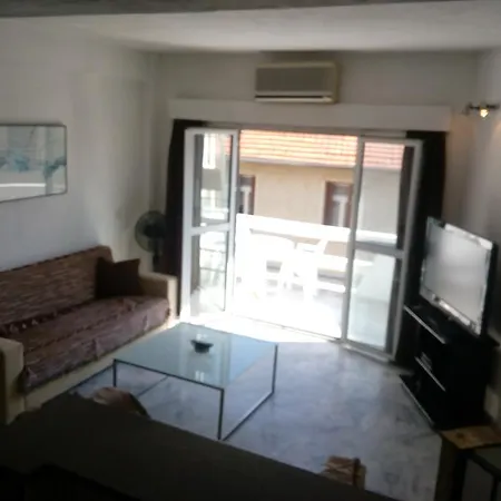 Live Your Myth In Apartment *